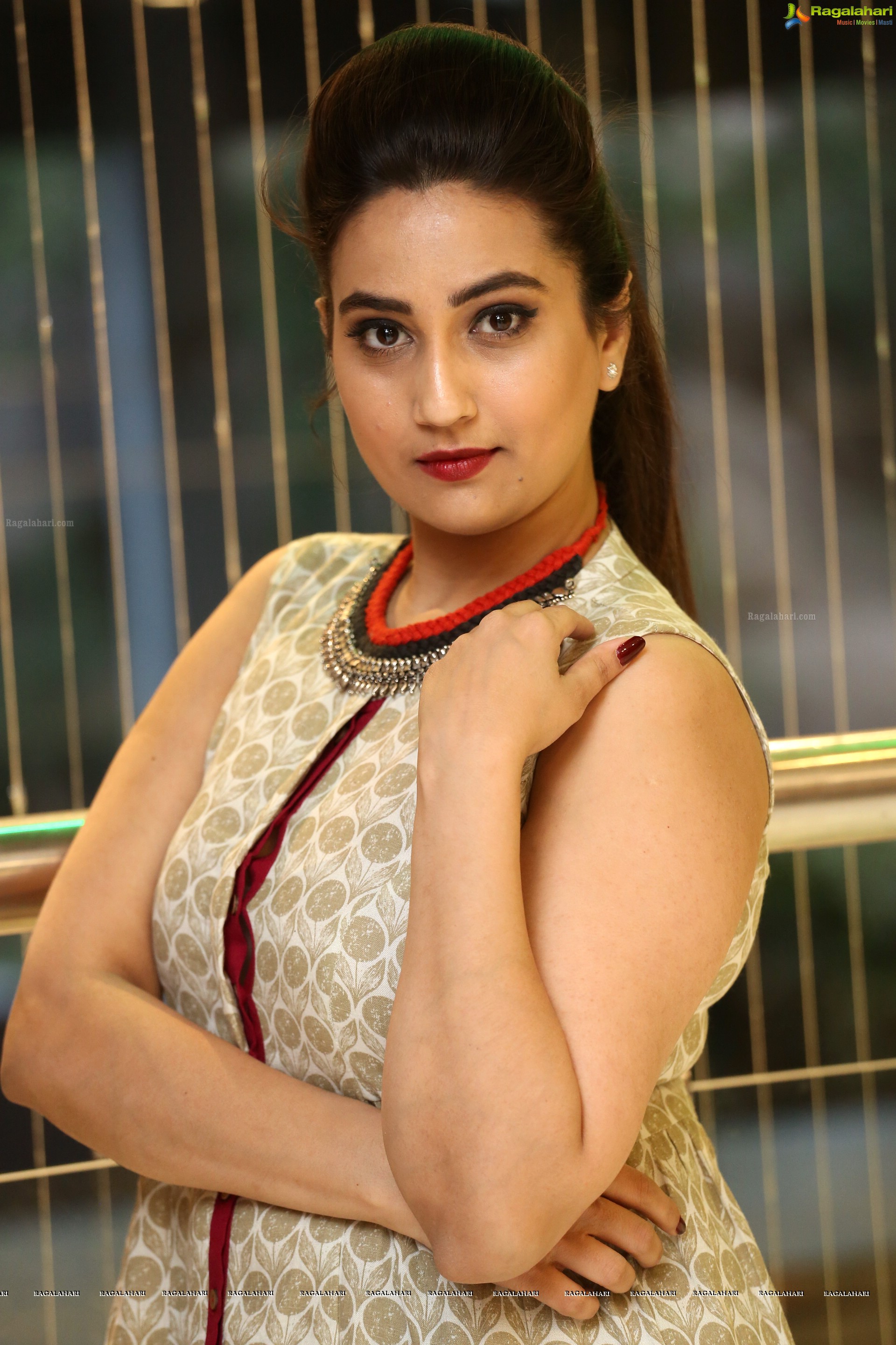 Manjusha @ Yenthavaralaina Audio Launch - HD Gallery