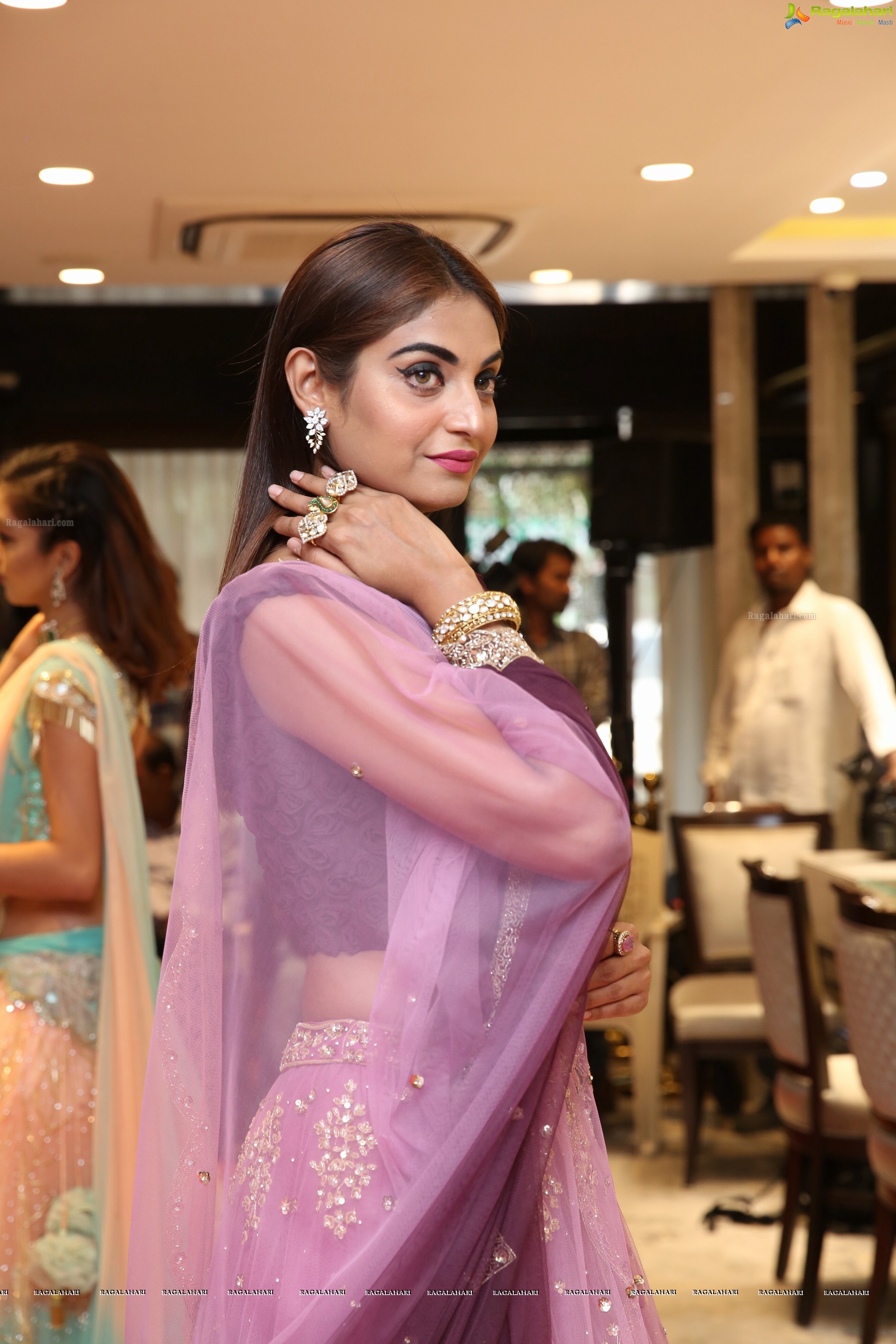 Sharon Fernandes @ Kalasha Fine Jewels 2nd Anniversary Celebrations & Fashion Show - HD Gallery