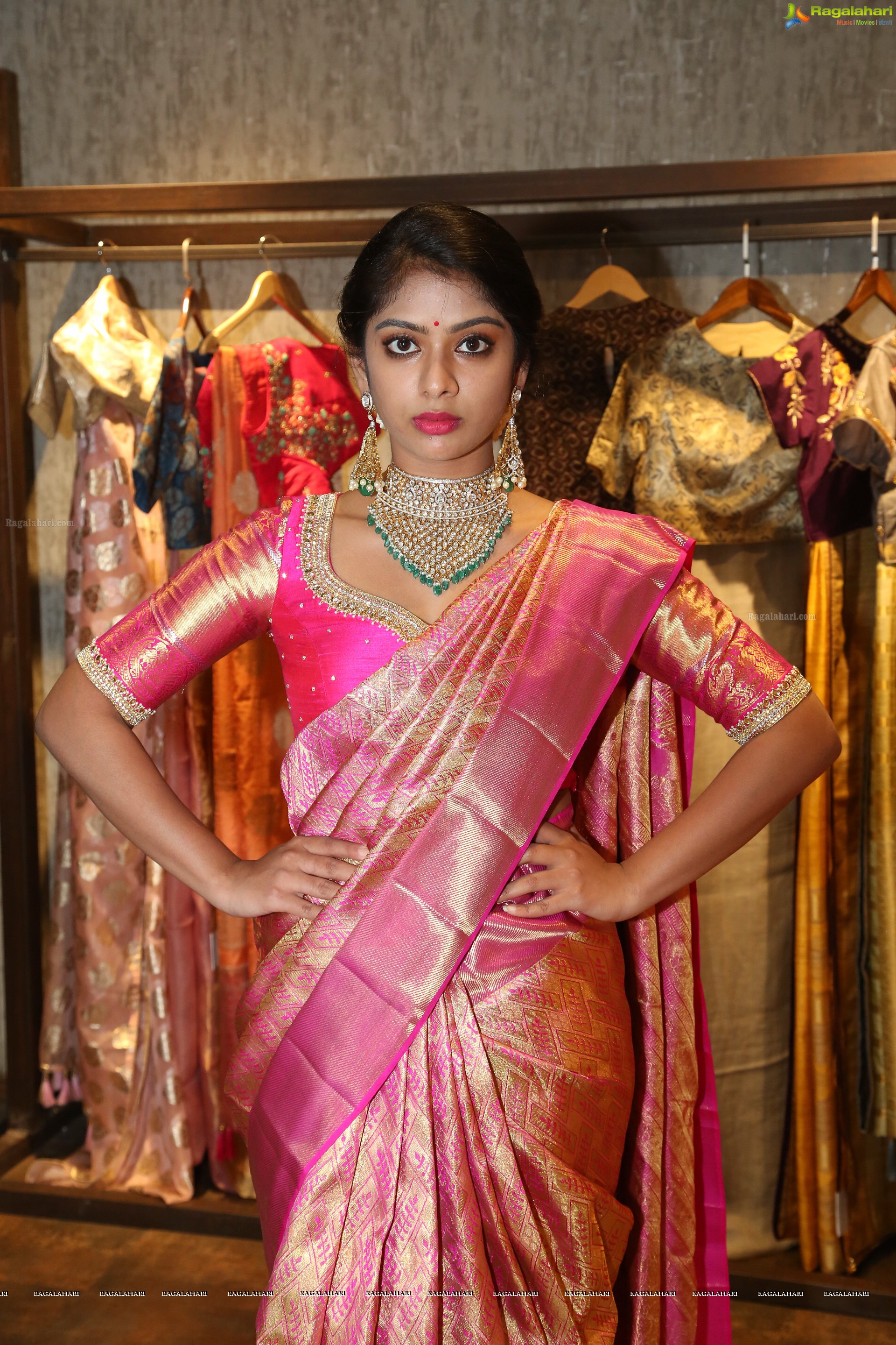 Shrita @ Creative Handloom Sarees Exhibition at Mughda Art Studio - HD Gallery