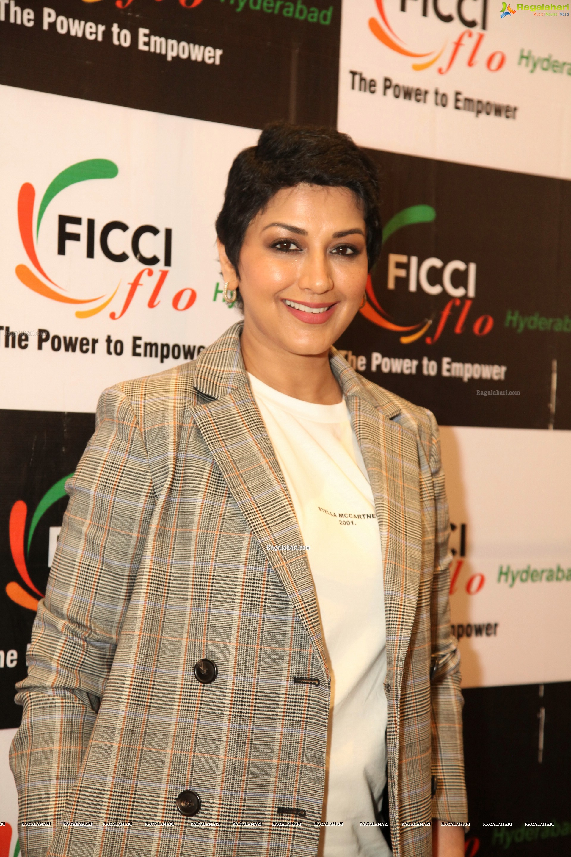 Sonali Bendre at FICCI FLO Press Conference  - HD Gallery