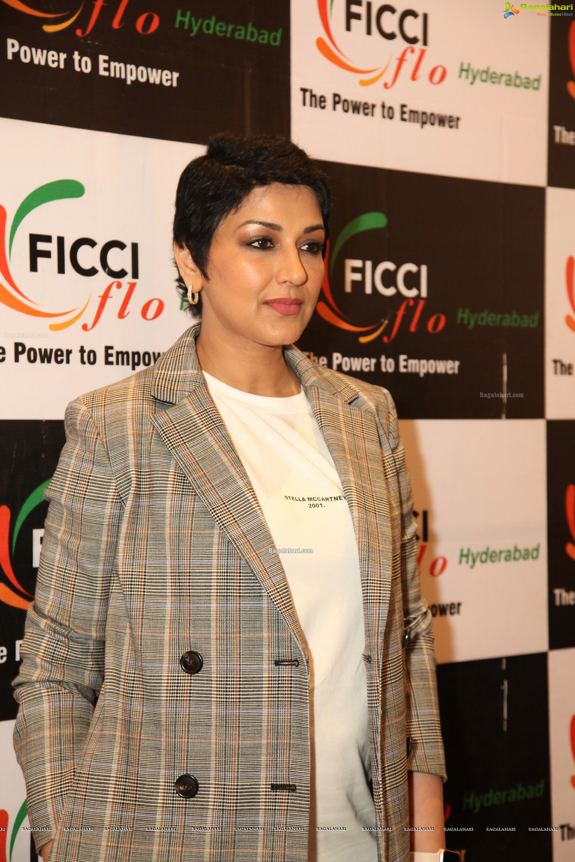 Sonali Bendre at FICCI FLO Press Conference  - HD Gallery