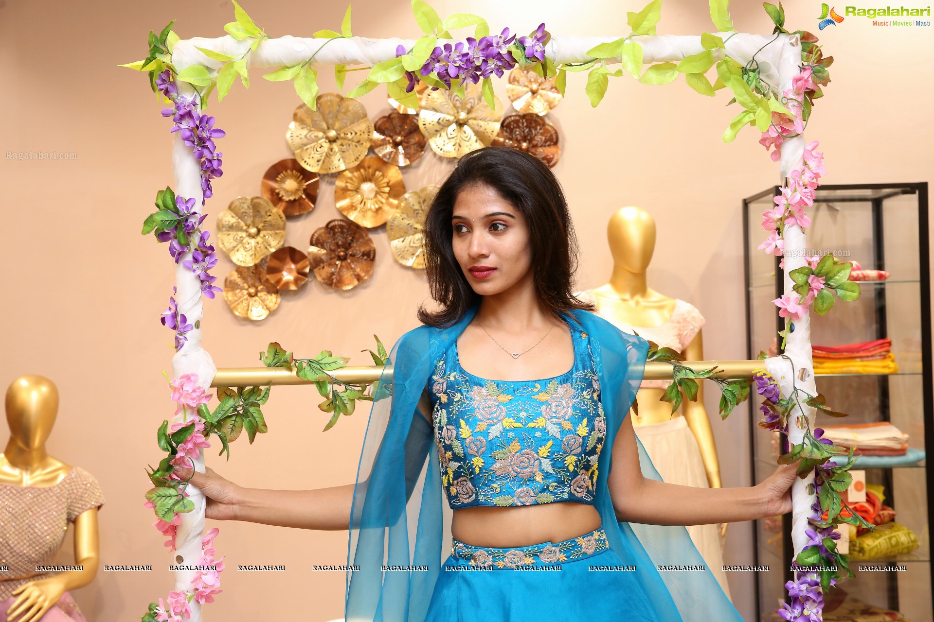 Swetha Mathi @ Sowmya Akuri Designer Studio Launch - HD Gallery