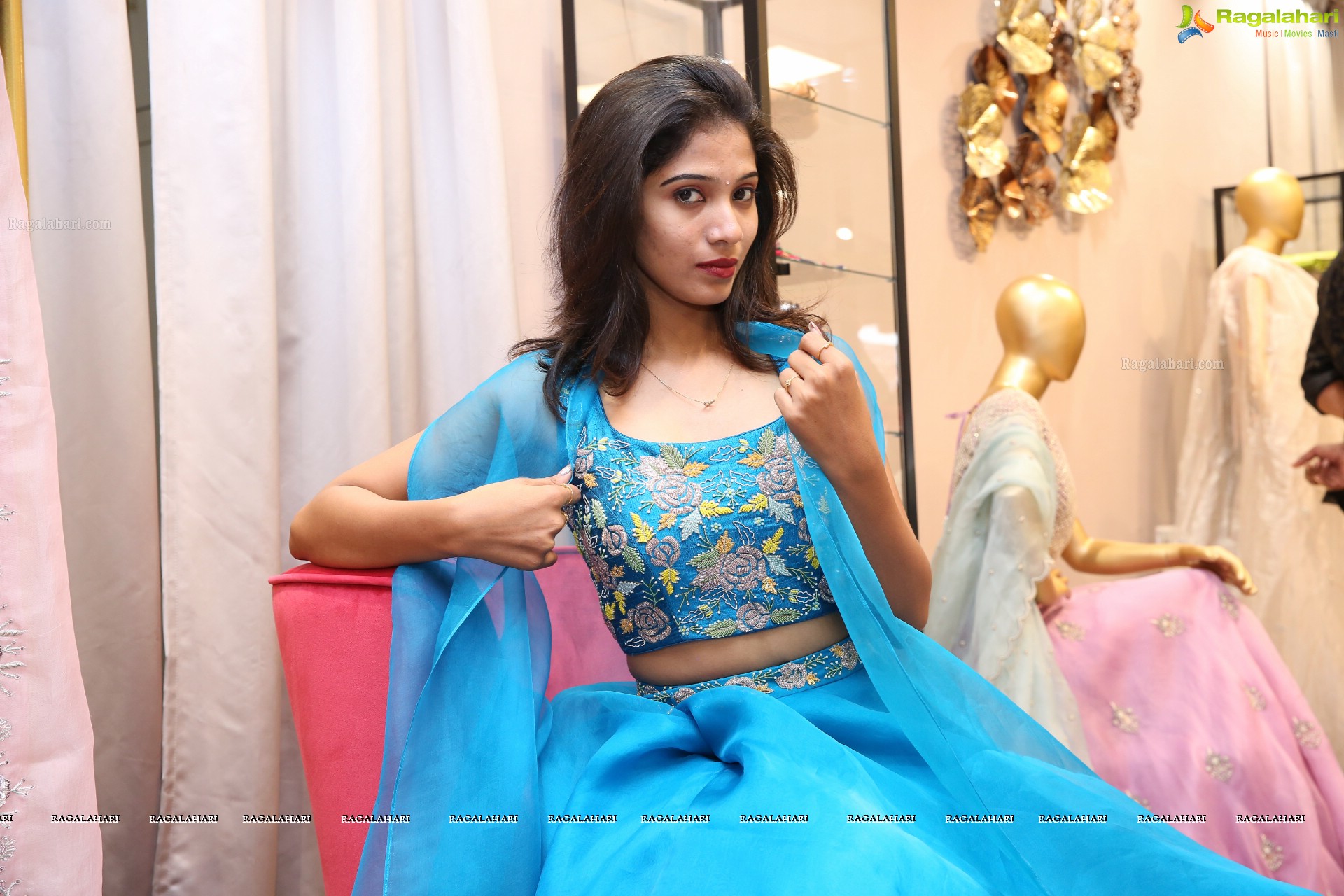 Swetha Mathi @ Sowmya Akuri Designer Studio Launch - HD Gallery