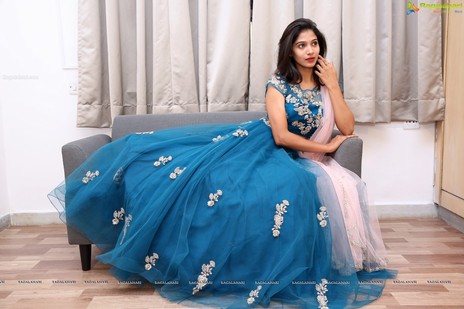 Swetha Mathi @ Sowmya Akuri Designer Studio Launch - HD Gallery