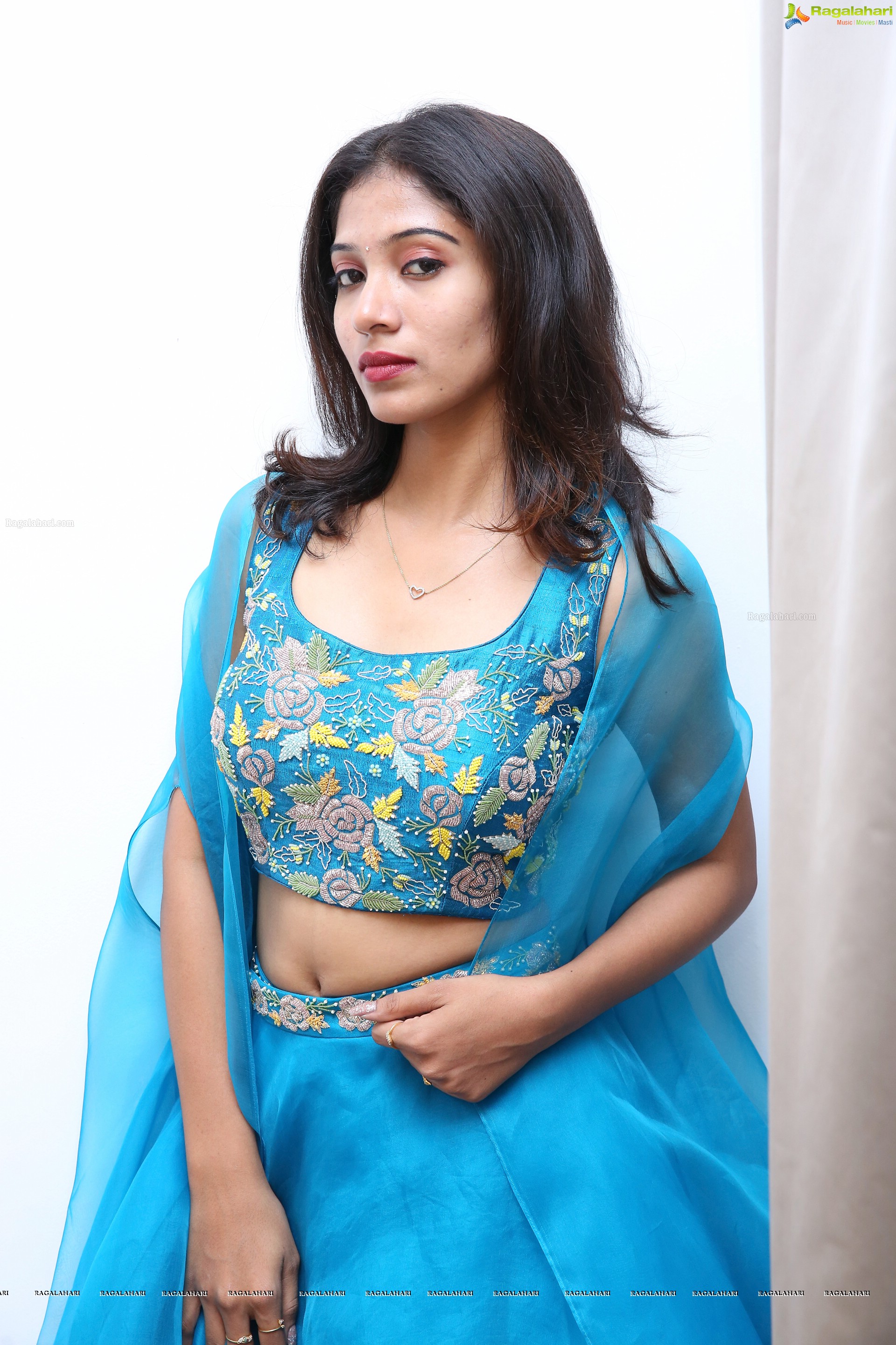 Swetha Mathi @ Sowmya Akuri Designer Studio Launch - HD Gallery