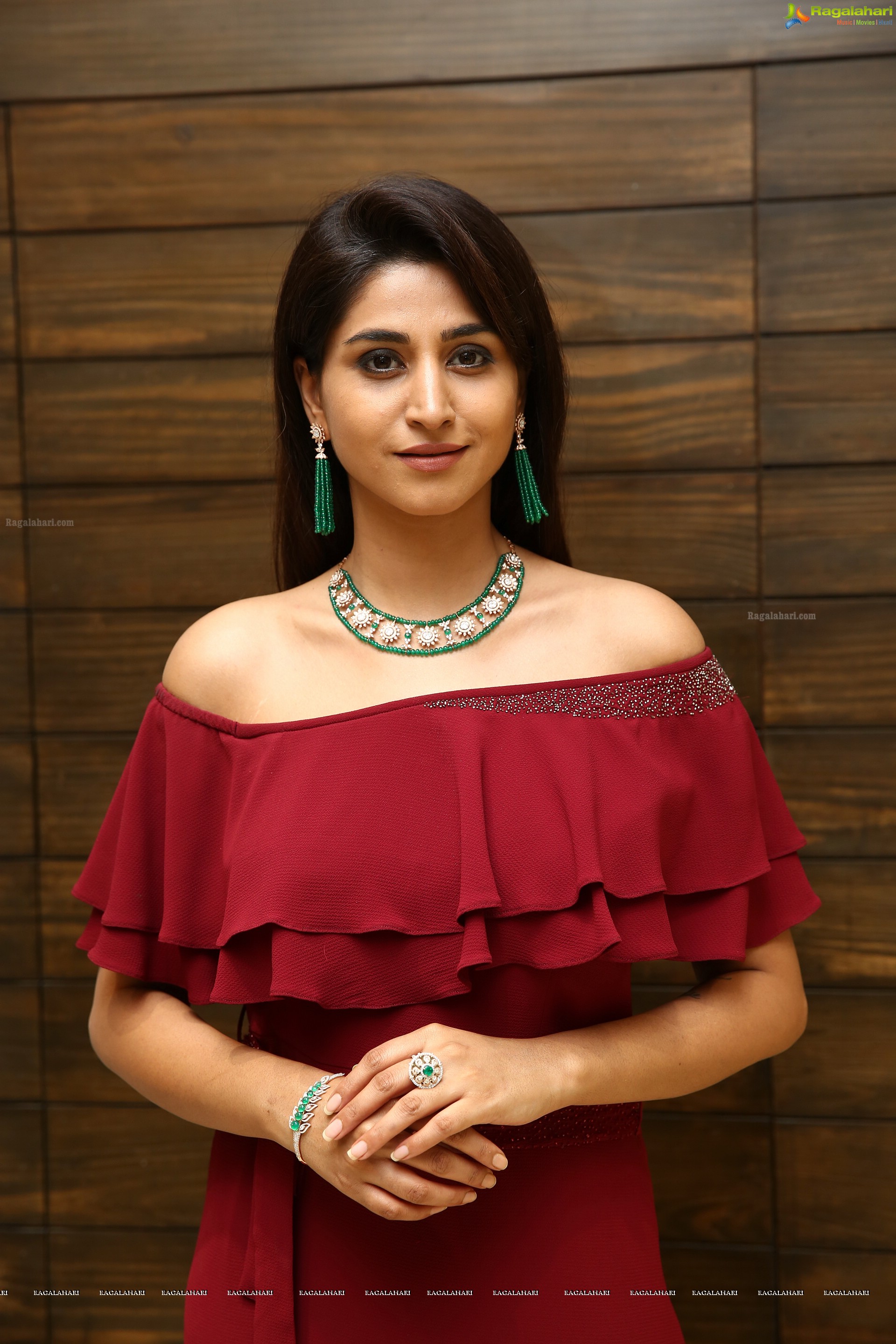 Varshini Sounderajan @ Aalayam Collection Launch at PMJ Jewels - HD Gallery