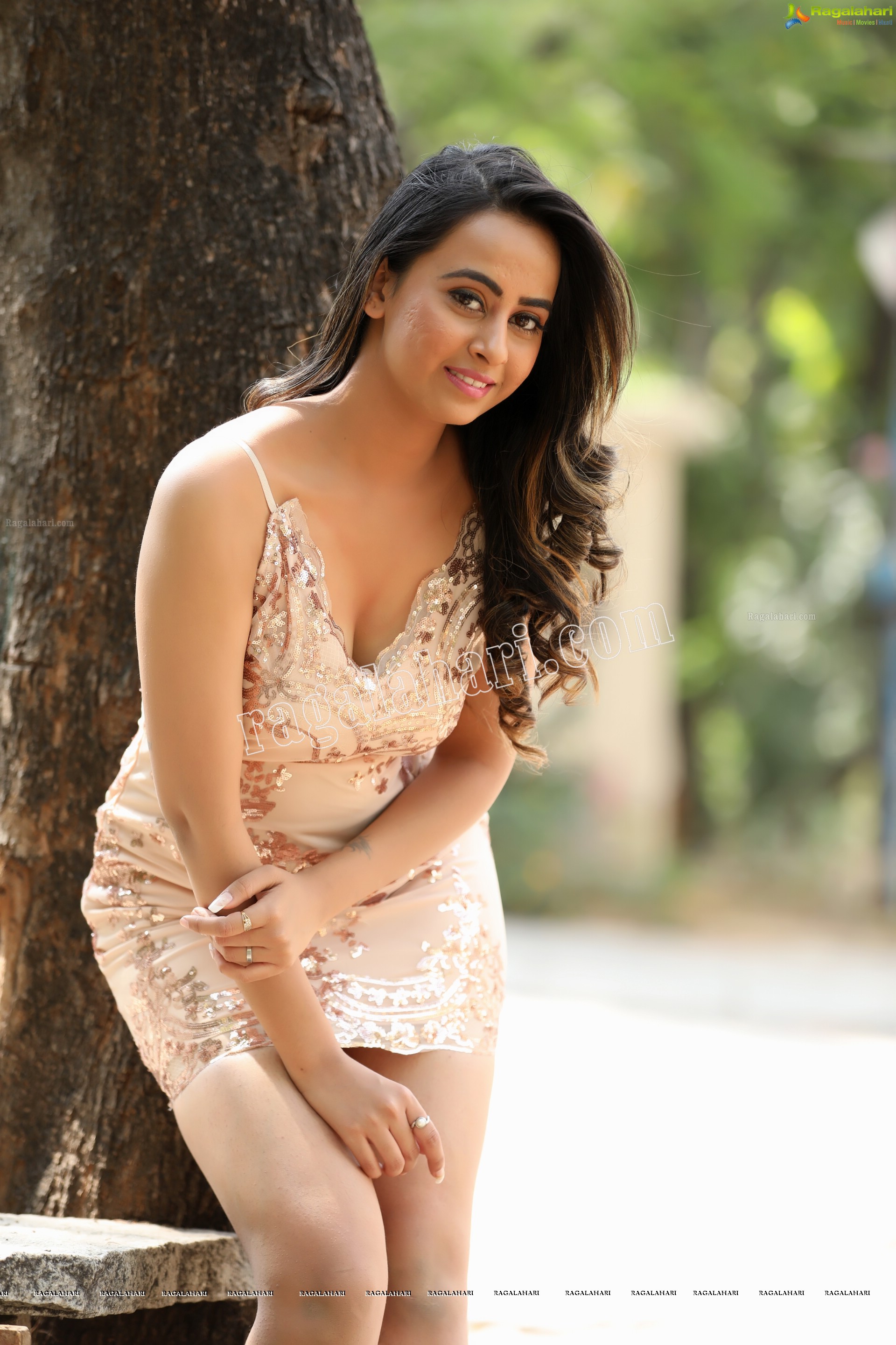 Ameeksha Pawar (Exclusive Photo Shoot) (High Definition Photos)