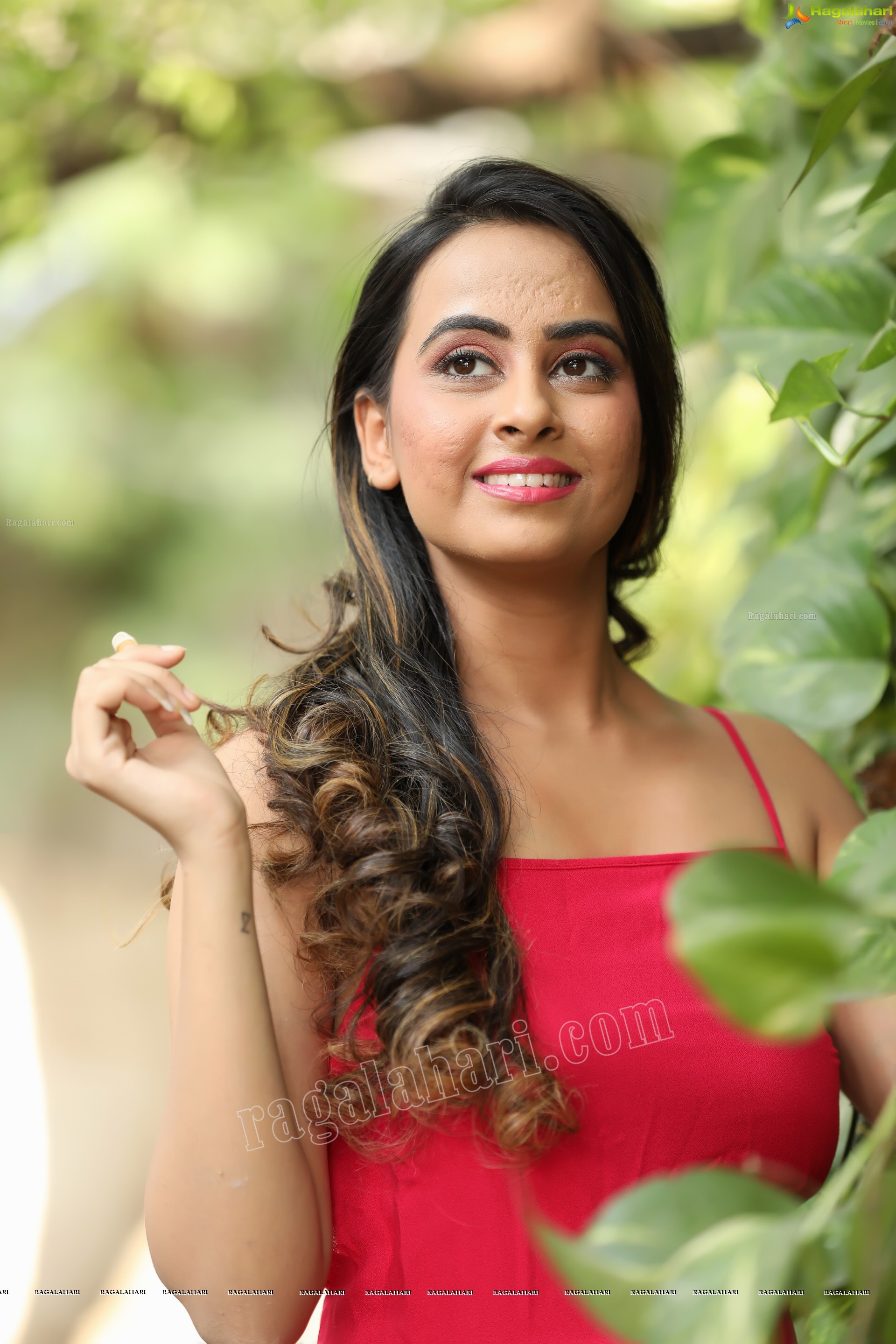 Ameeksha Pawar (Exclusive Photo Shoot) (High Definition Photos)