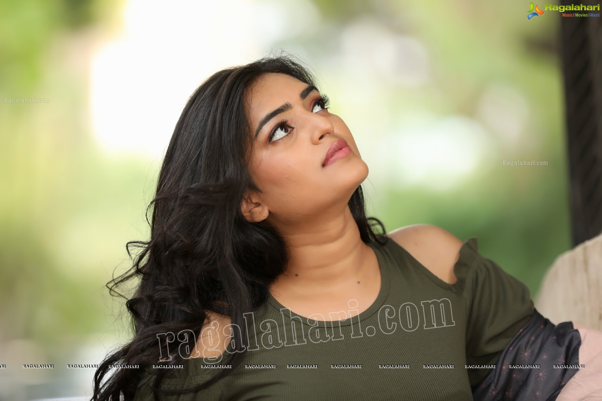 Heena Farheen [Exclusive Photo Shoot] [High Definition Photos]