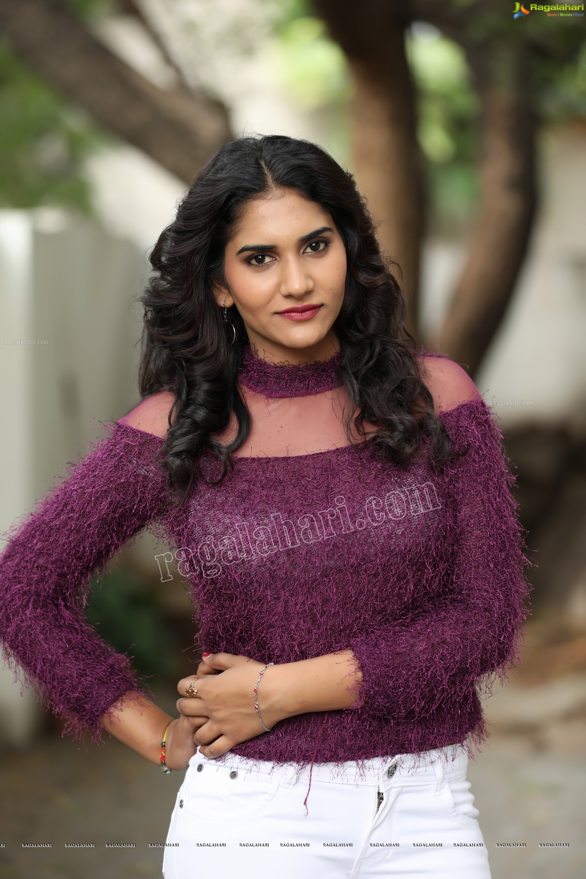 Swapna Sweety (Exclusive Photo Shoot) (High Definition Photos)