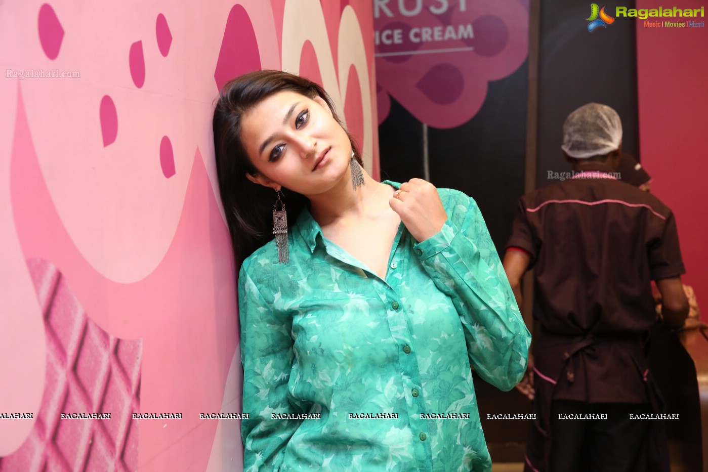 Nilofer Haidry (Posters) @ 'Mr.Alphonso', Summer Special Ice Cream Launch at Cream Stone
