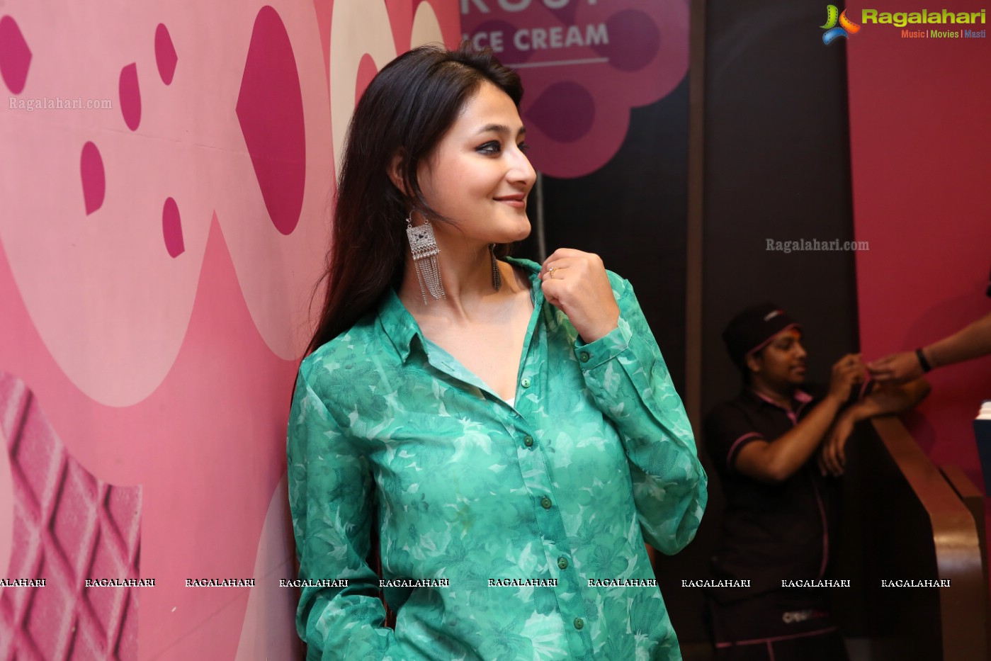 Nilofer Haidry (Posters) @ 'Mr.Alphonso', Summer Special Ice Cream Launch at Cream Stone