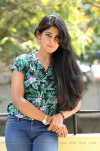 Yagna Shetty 