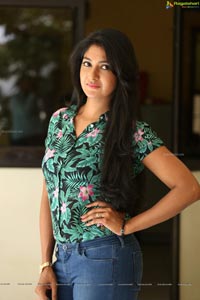 Yagna Shetty 