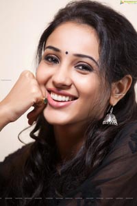 Riya Suman HD photos