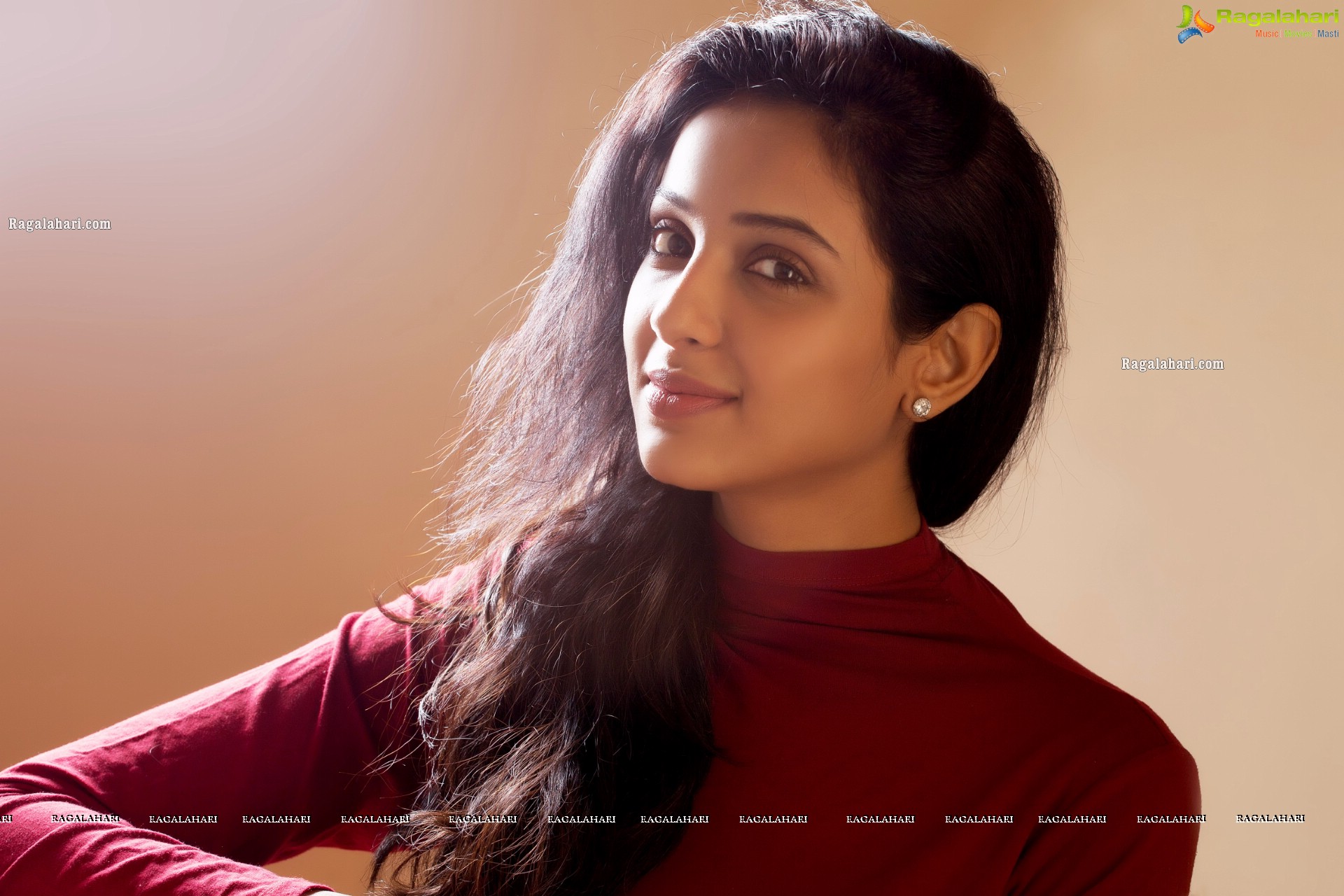 Riya Suman Latest Photoshoot Images - HD Gallery