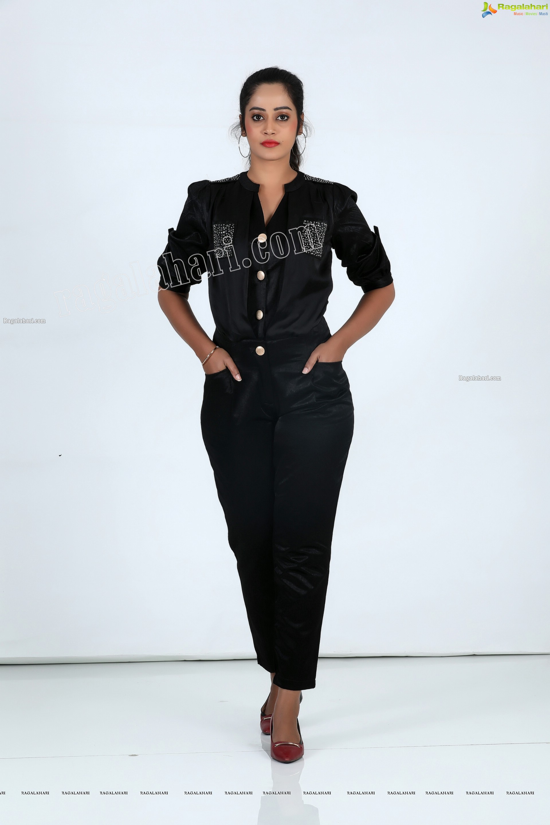 Pooja Chourasiya in All-Black Outfit Exclusive Photo Shoot