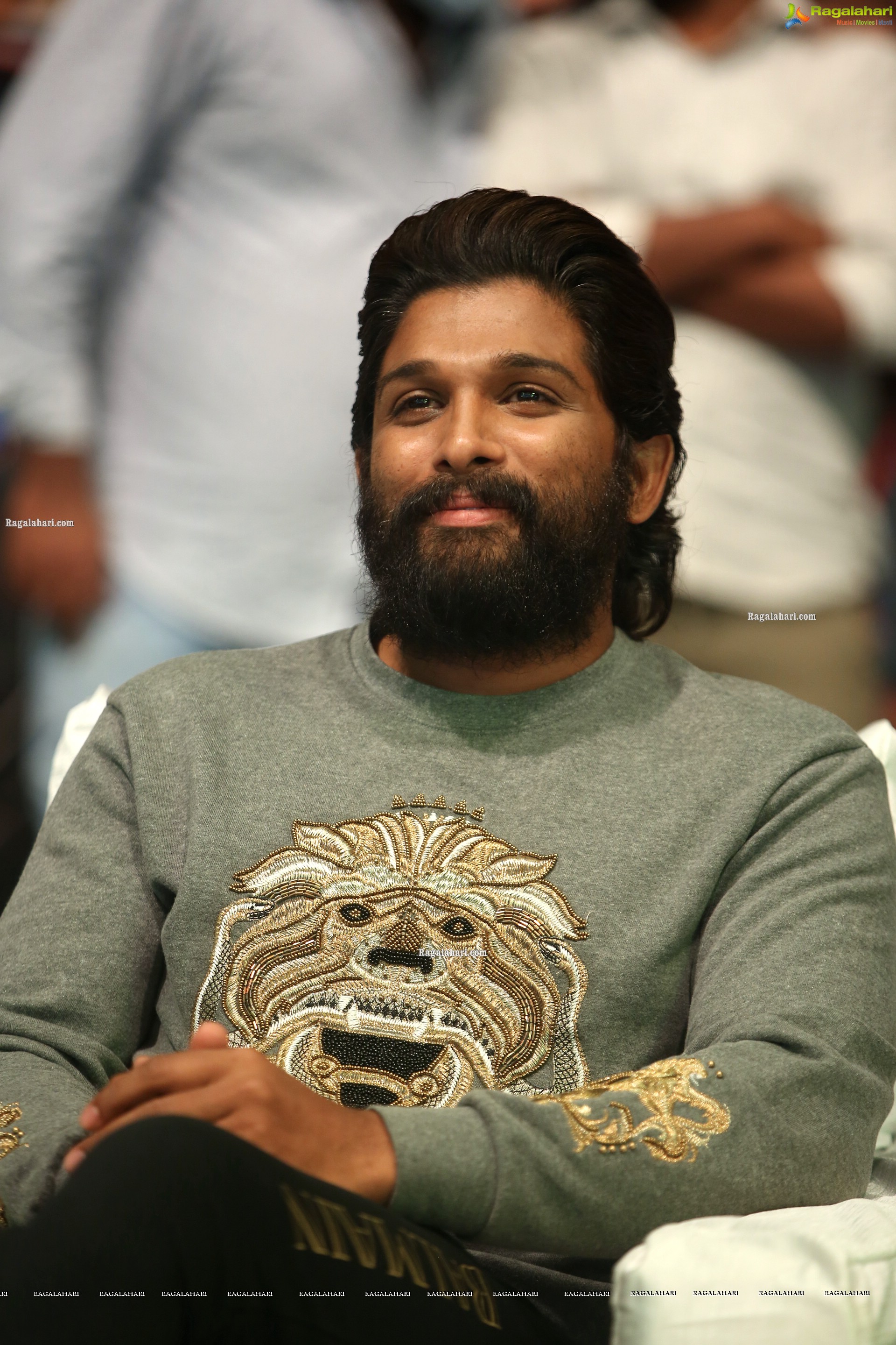 Allu Arjun at Pushpa First Meet, HD Photo Gallery