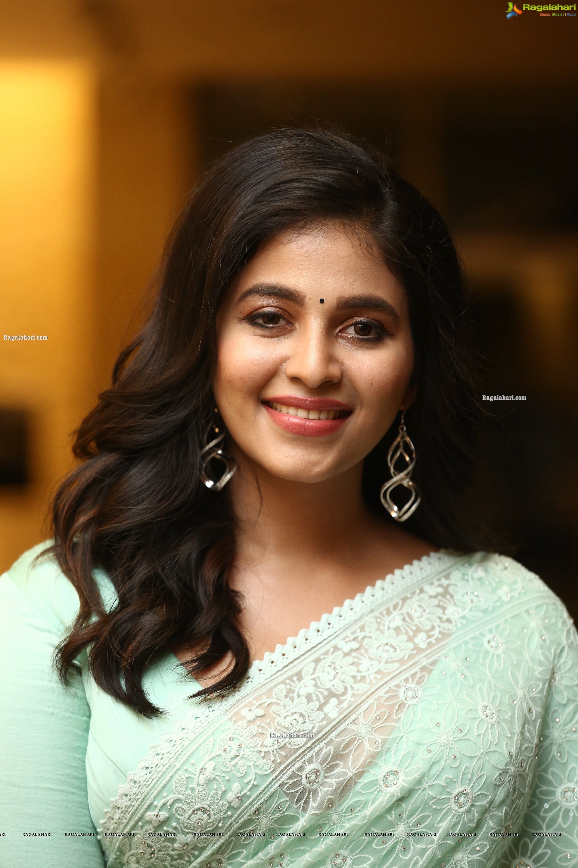 Anjali at Vakeel Saab Maguva Nee Vijayam Event, HD Photo Gallery