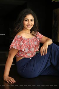 Anjali at Vakeel Saab Movie Interview