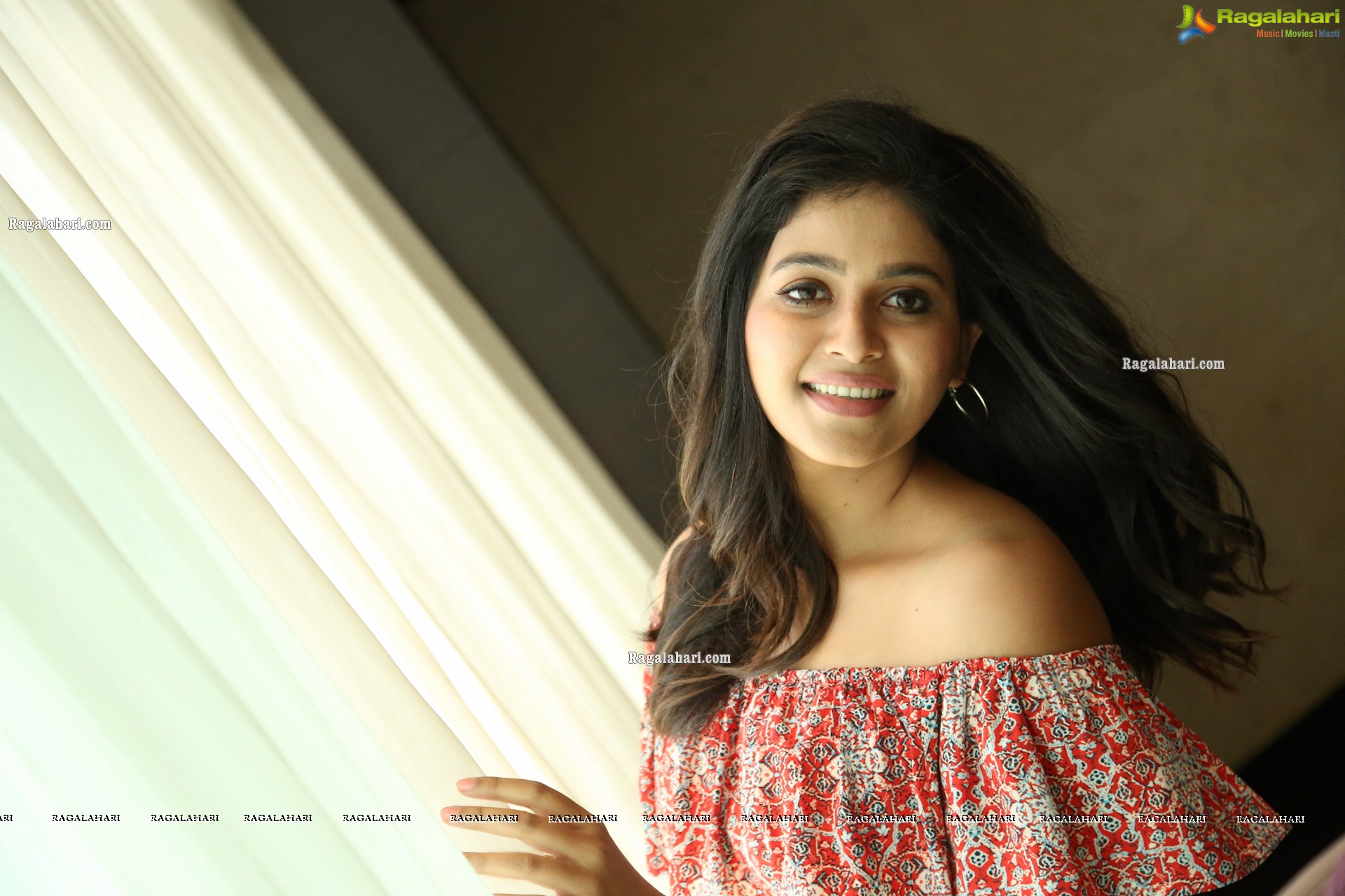 Anjali at Vakeel Saab Movie Interview, HD Photo Gallery