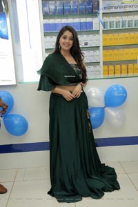 Chandni Bhagwanani in Bottle Green Dress