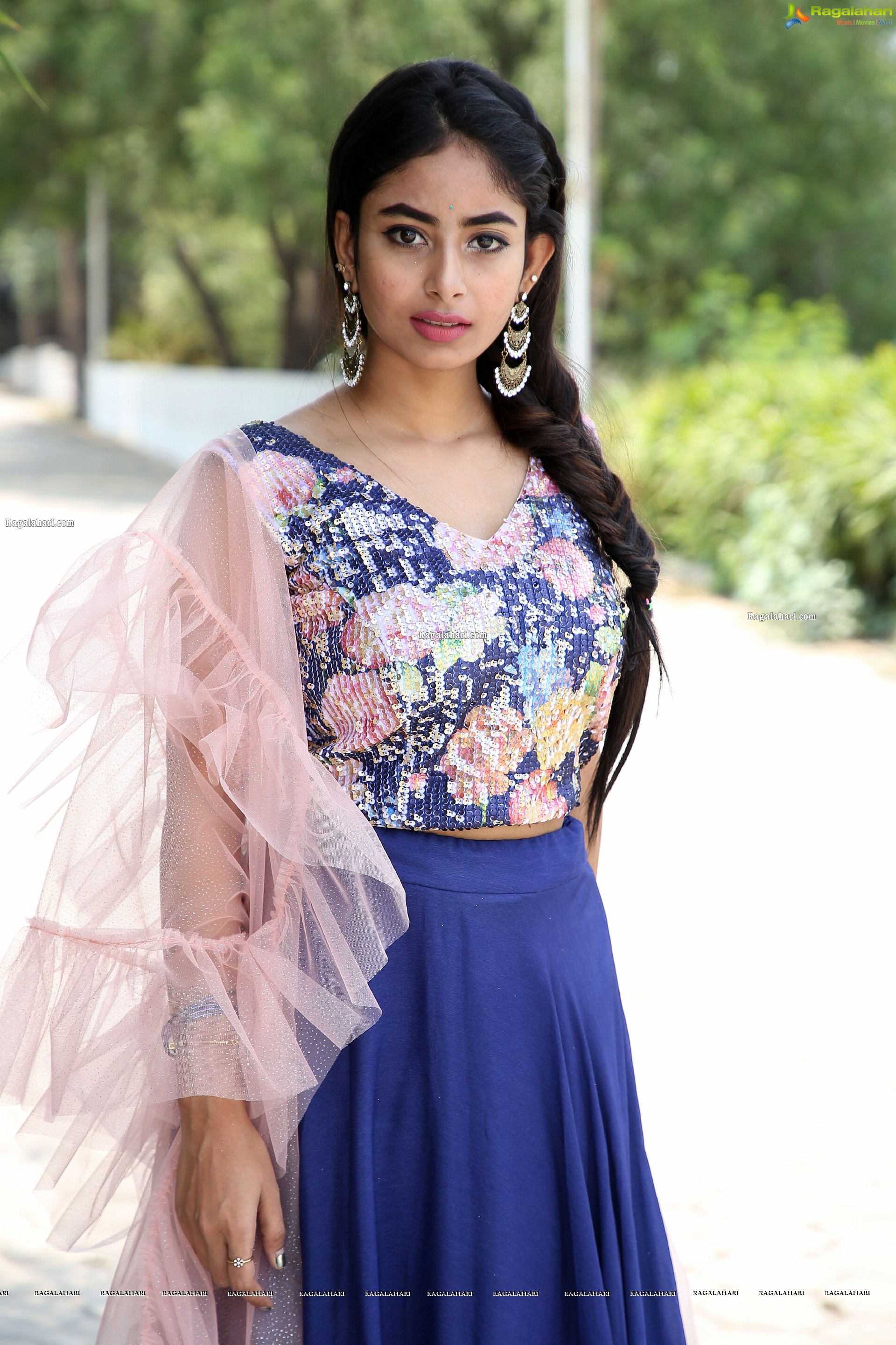 Honey Chowdary at Kolorz Fashion & Lifestyle Exhibition, HD Photo Gallery