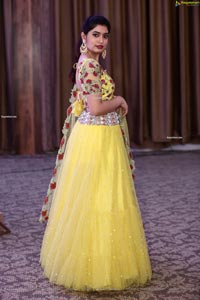 Iba Khan in Yellow Designer Lehenga Choli