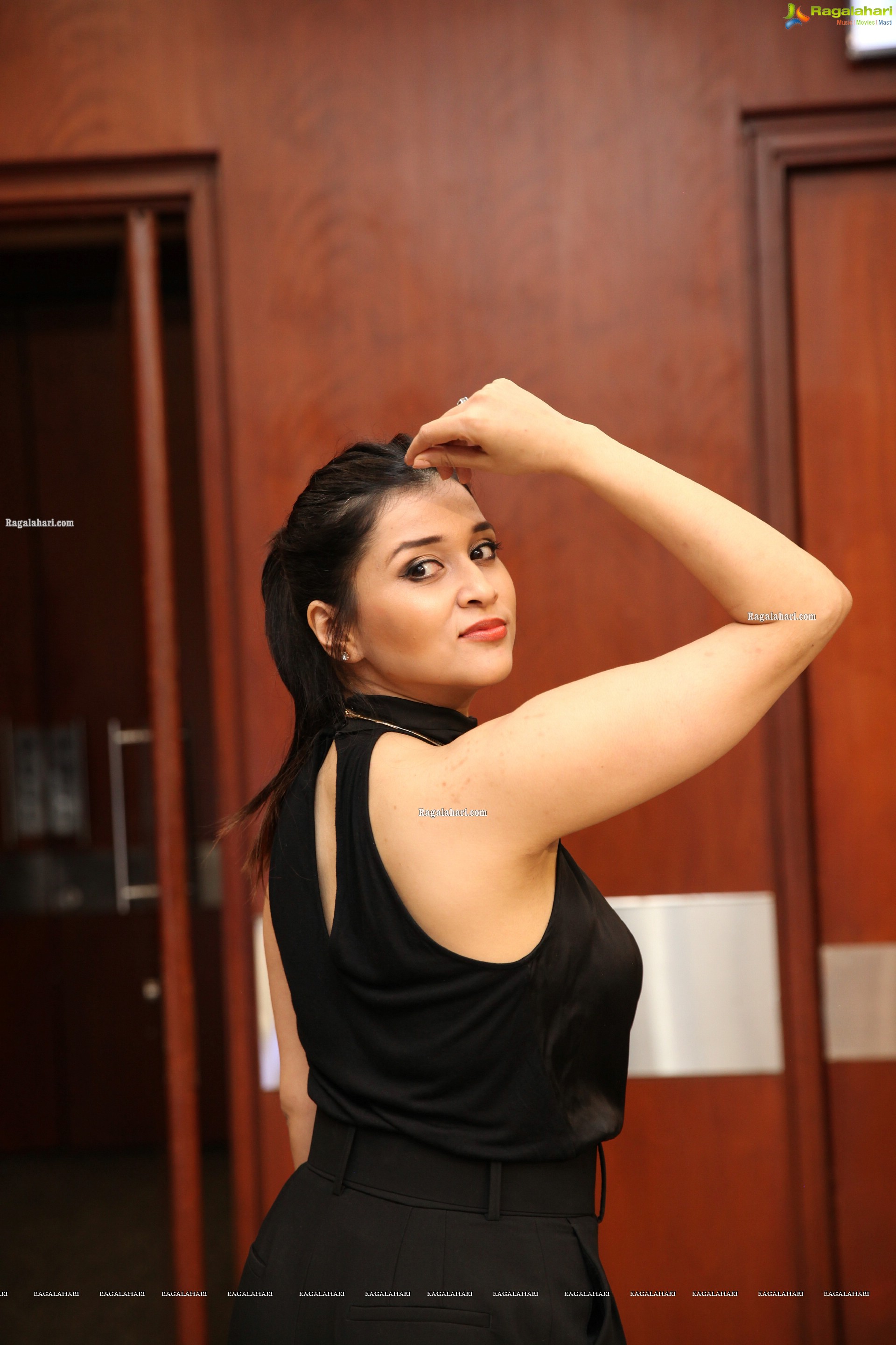 Mannara Chopra in Black Jumpsuit, HD Photo Gallery