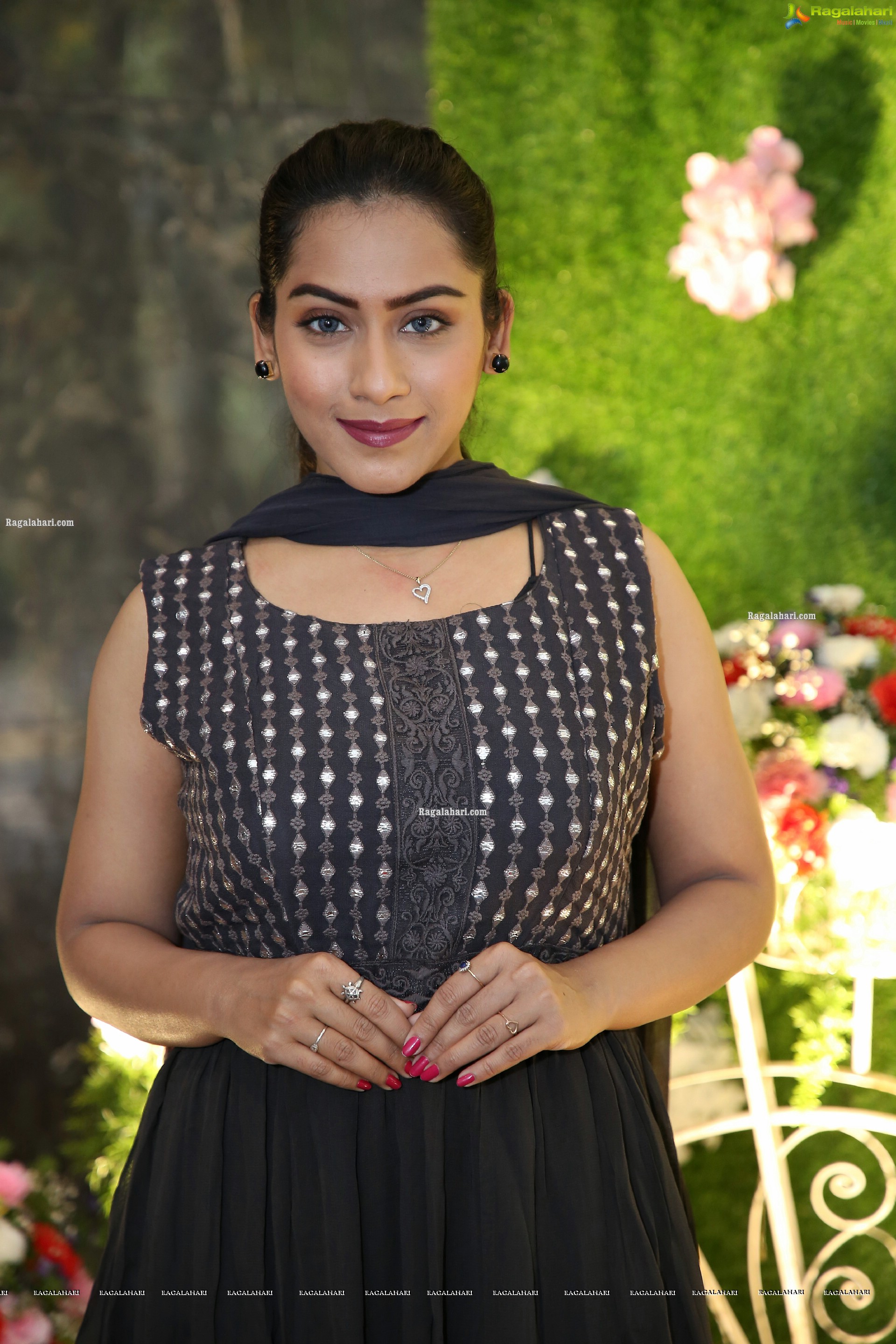 Preetie Singh Rajput at Kolorz Fashion & Lifestyle Exhibition, HD Photo Gallery