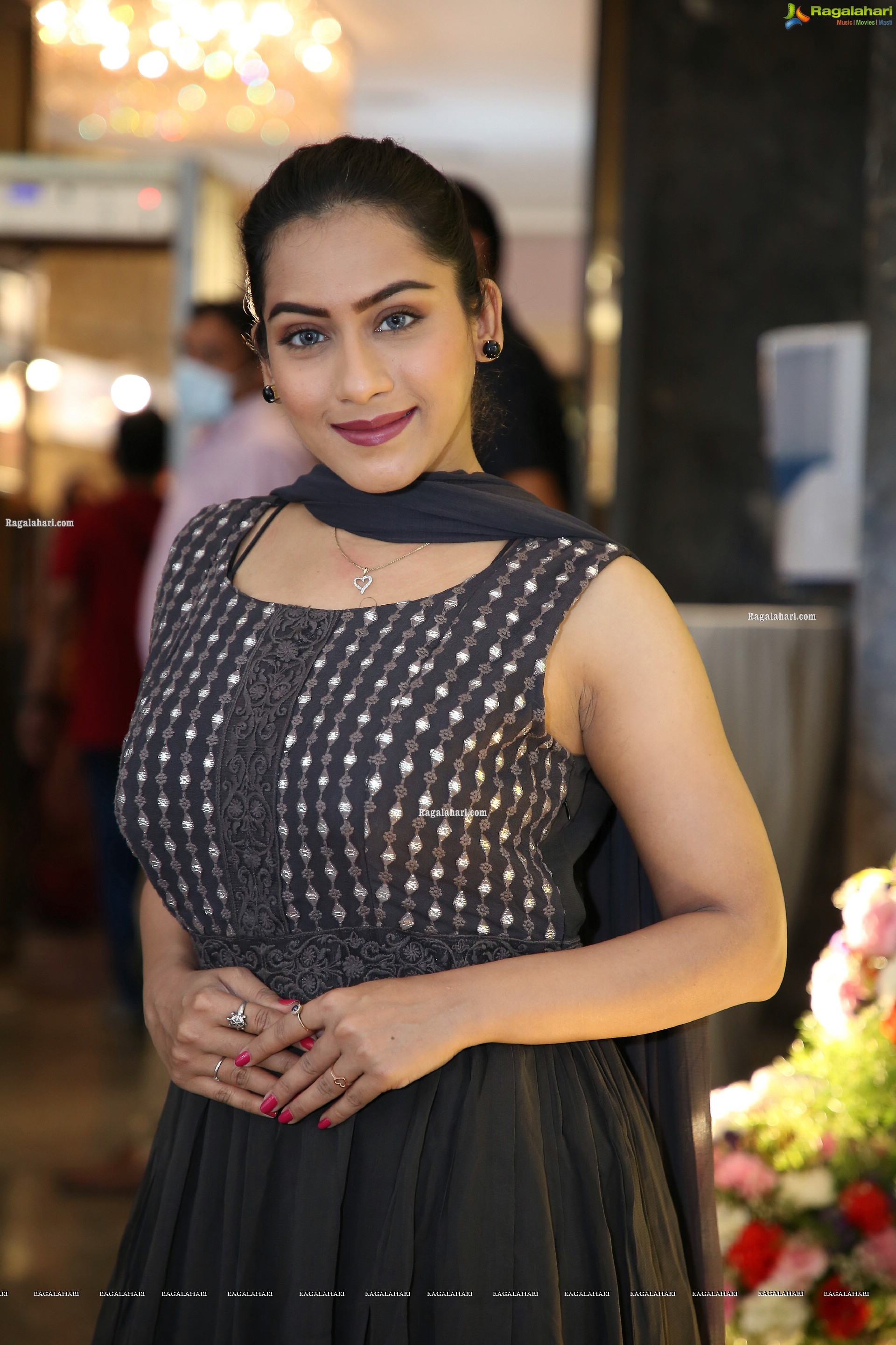 Preetie Singh Rajput at Kolorz Fashion & Lifestyle Exhibition, HD Photo Gallery