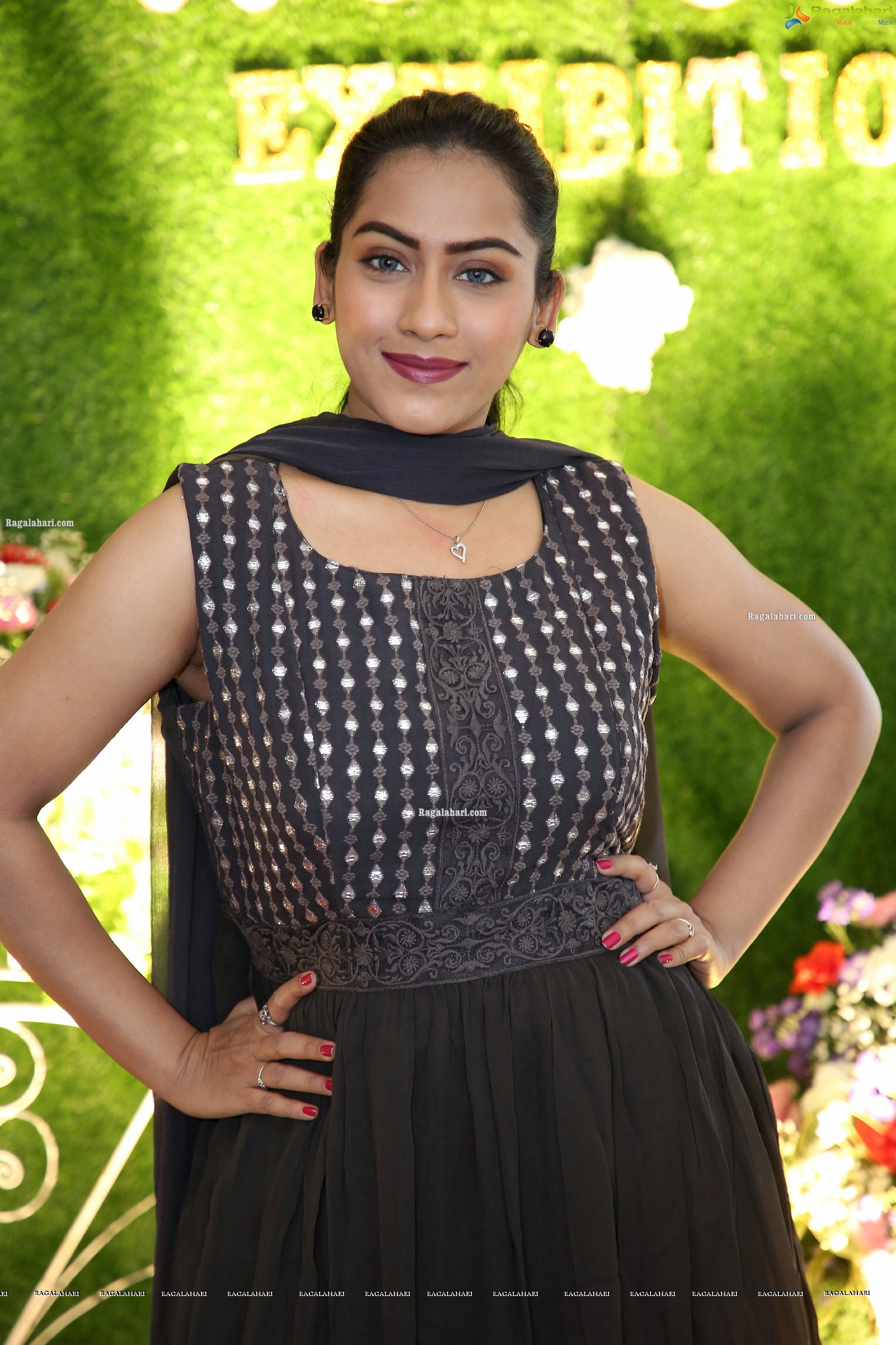 Preetie Singh Rajput at Kolorz Fashion & Lifestyle Exhibition, HD Photo Gallery