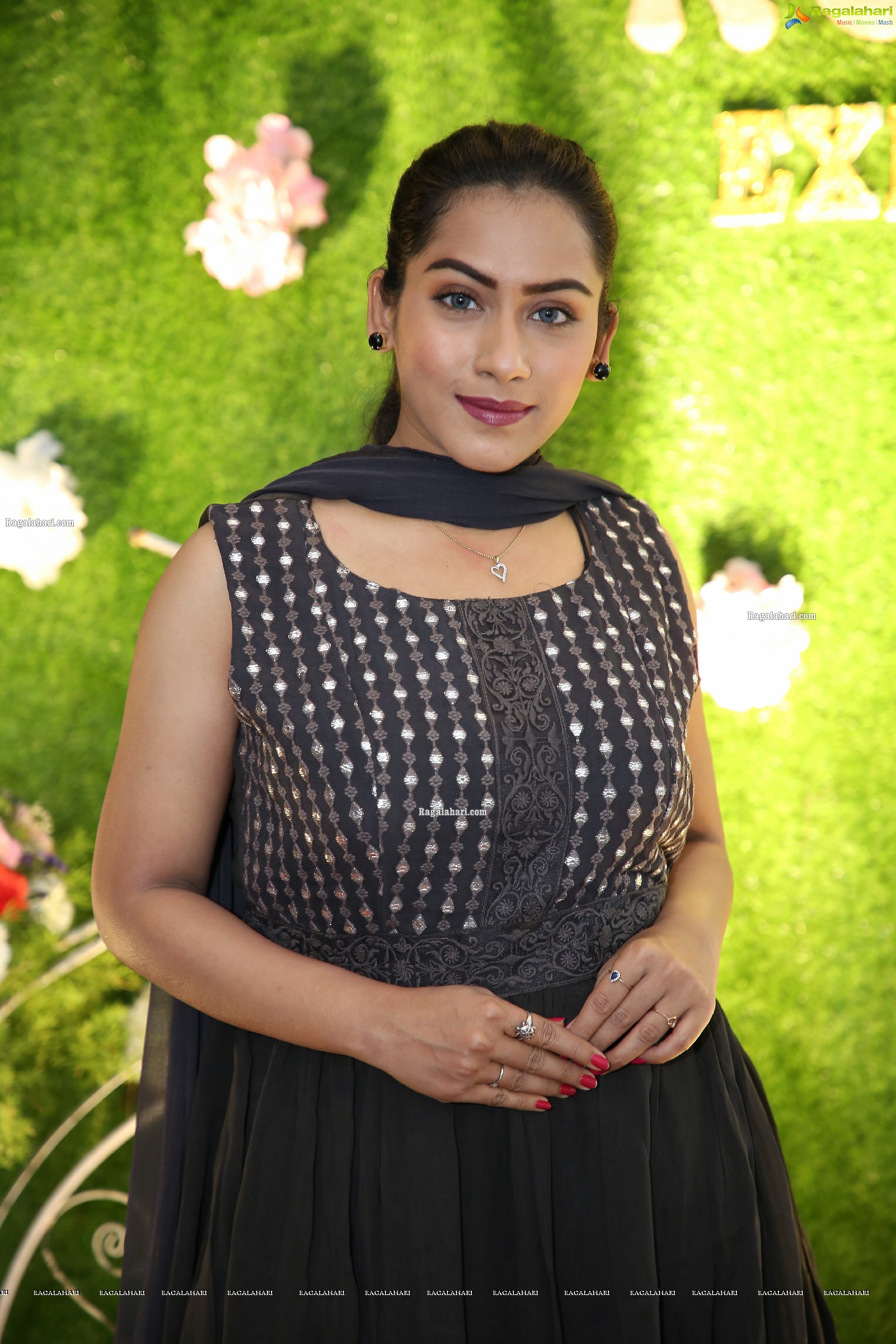 Preetie Singh Rajput at Kolorz Fashion & Lifestyle Exhibition, HD Photo Gallery