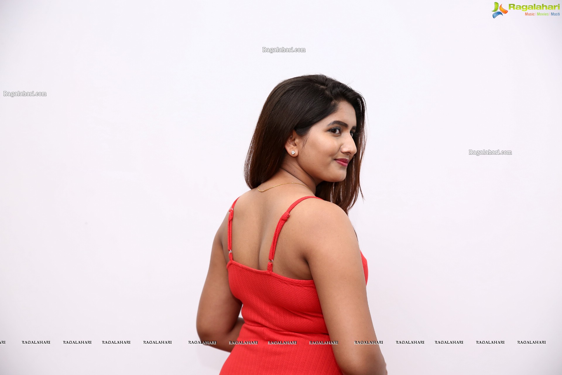 Priya Murthy Latest Photoshoot Stills, HD Photo Gallery