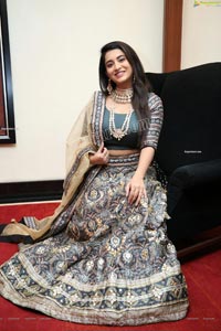 Rashi Singh at Arkayam Fashion Exhibition