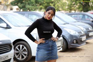 Rittika Chakraborthy at Right Cars