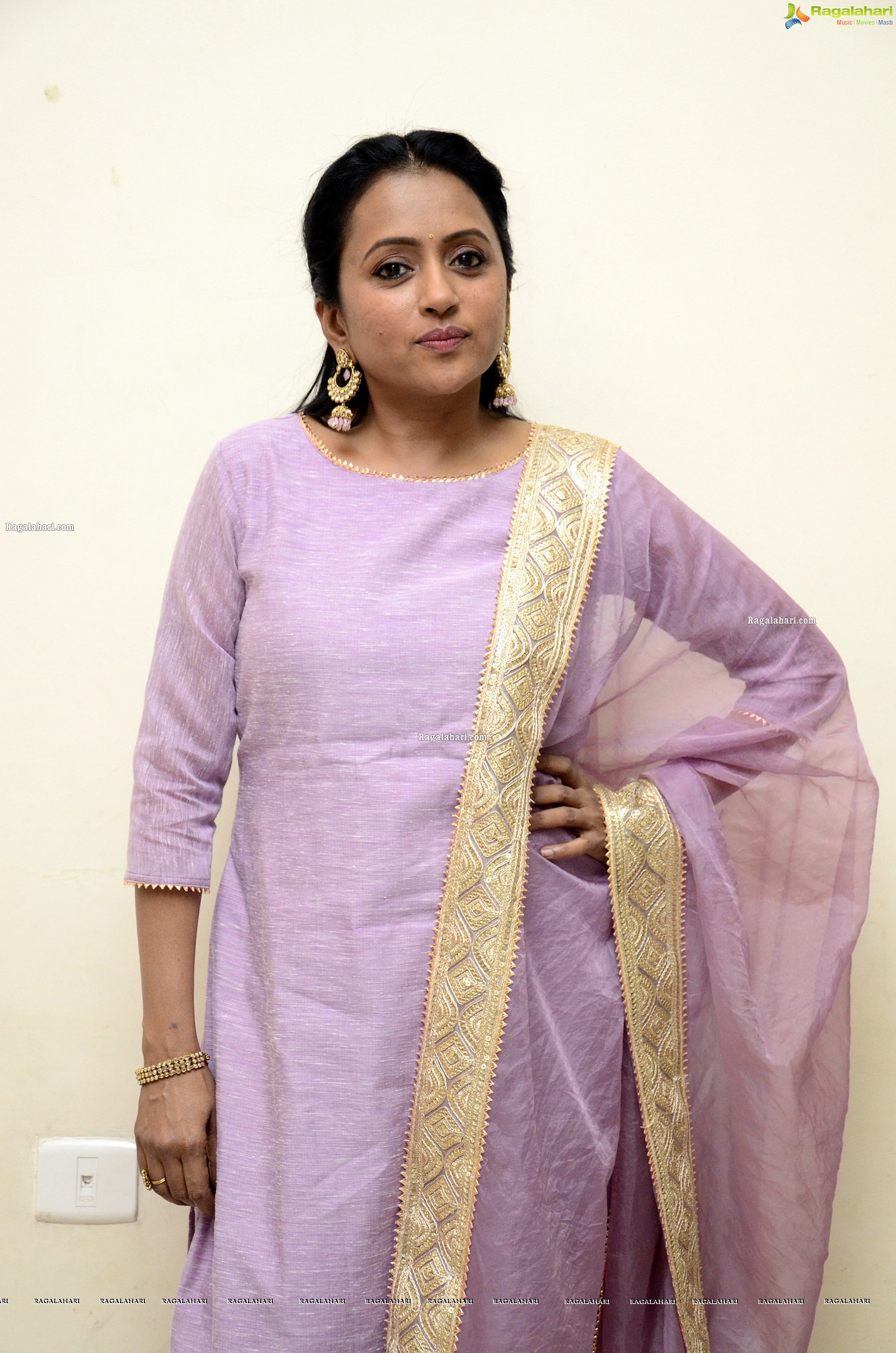 Suma Kanakala at Vakeel Saab Movie Pre-Release Event, HD Photo Gallery