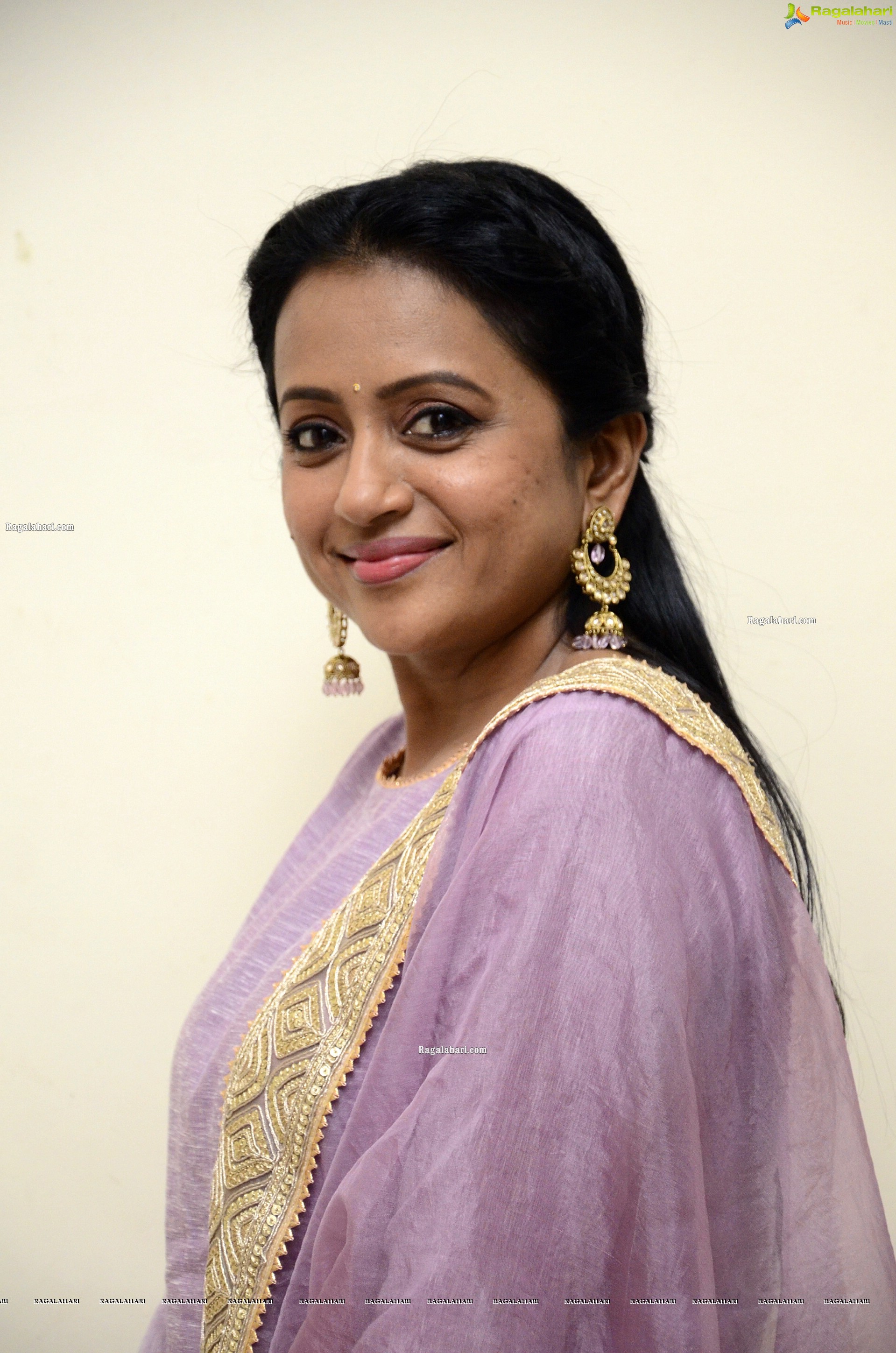 Suma Kanakala at Vakeel Saab Movie Pre-Release Event, HD Photo Gallery