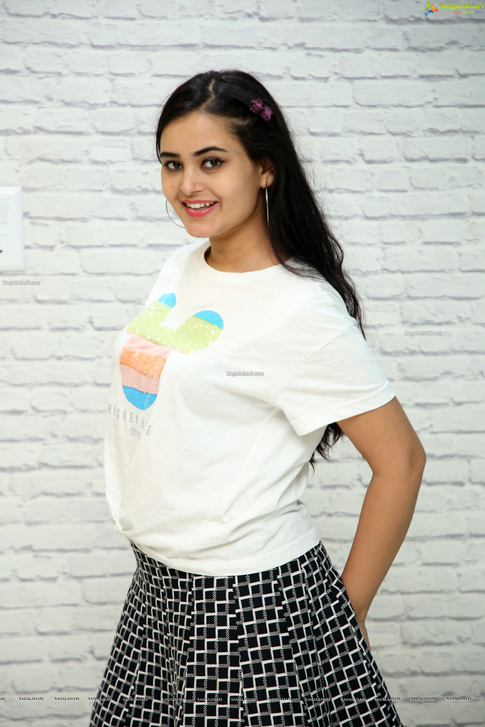 Vaanya Aggarwal at SIM & SAM's Party & Play-Town for Kids Launch, HD Photo Gallery