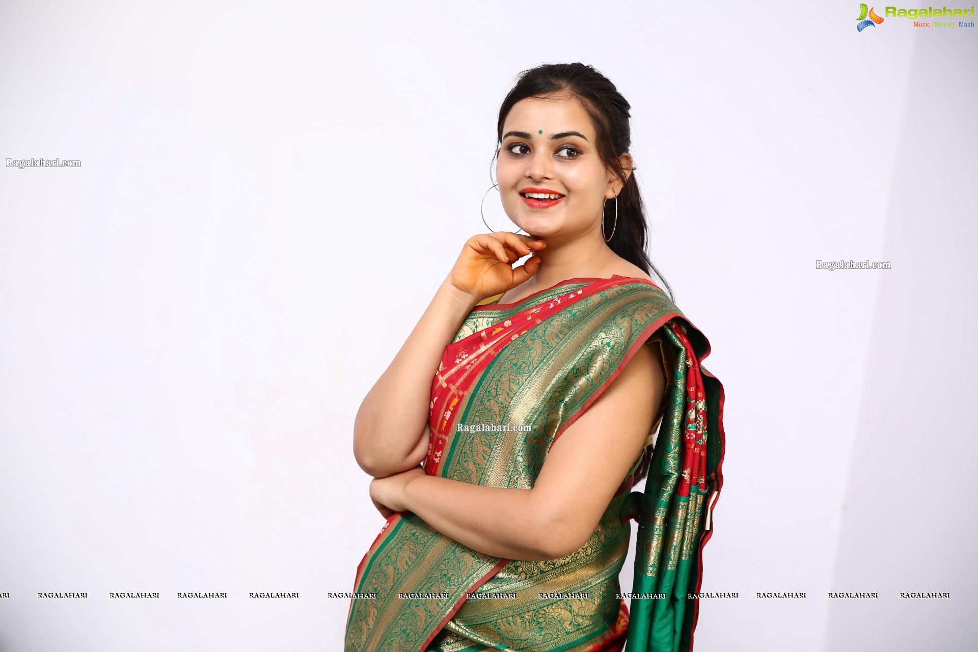 Vaanya Aggarwal in Traditional Saree, HD Photo Gallery