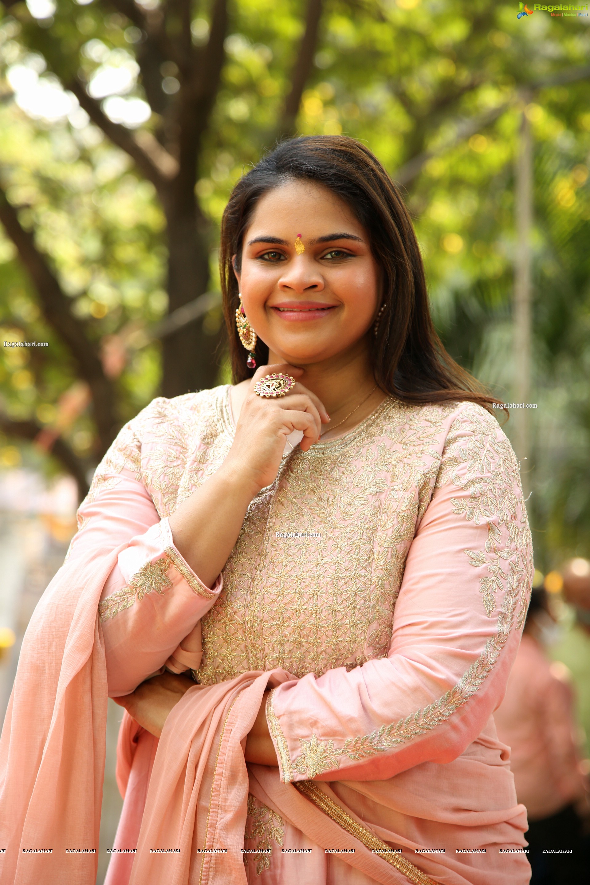 Vidyullekha Raman at Pudingi No.1 Movie Pooja Ceremony, HD Photo Gallery