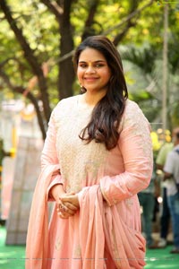 Vidyullekha Raman at Pudingi No.1 Movie Pooja Ceremony