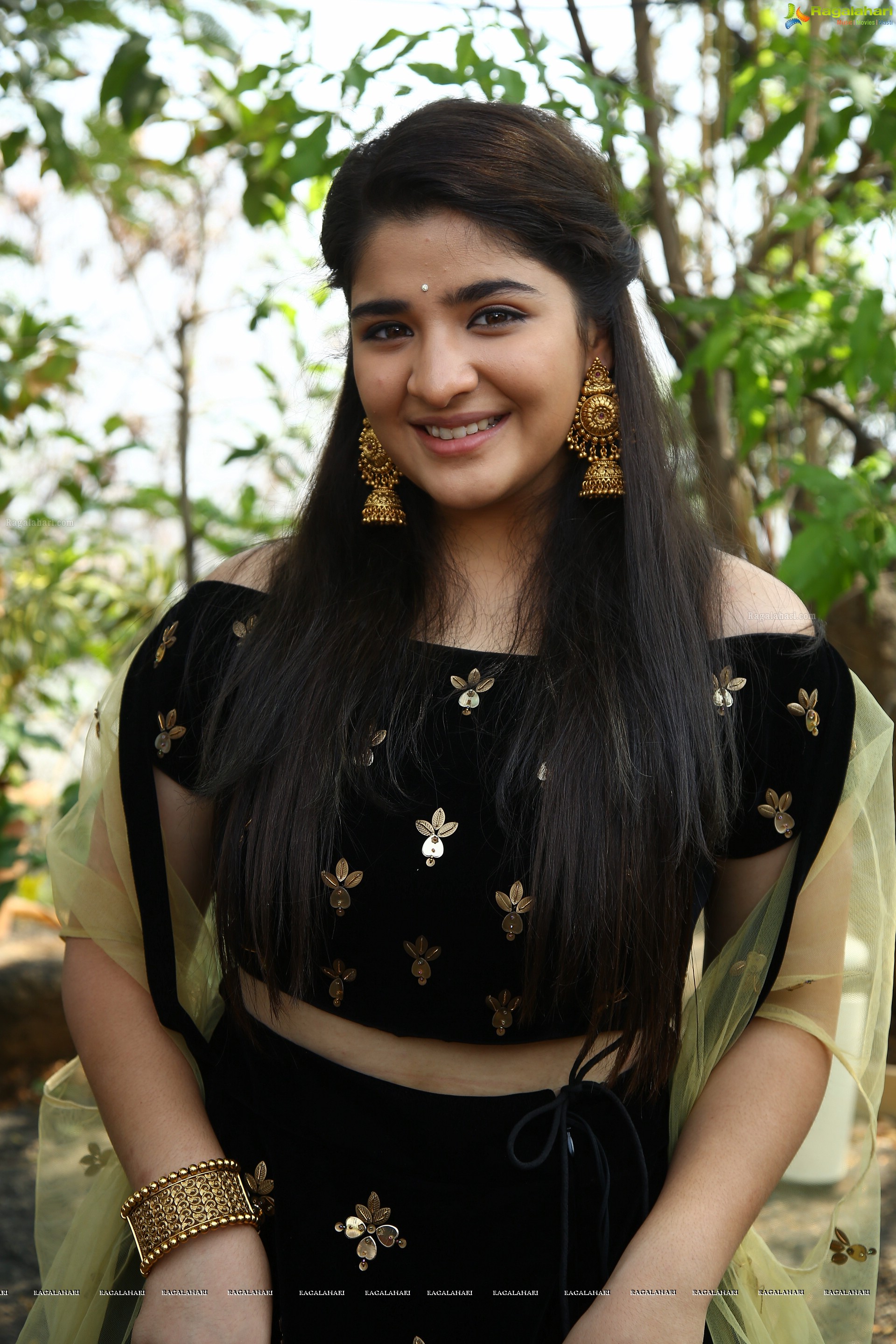 Ananyaa Agrawal at Organic Mama - Hybrid Alludu Movie Opening, HD Gallery