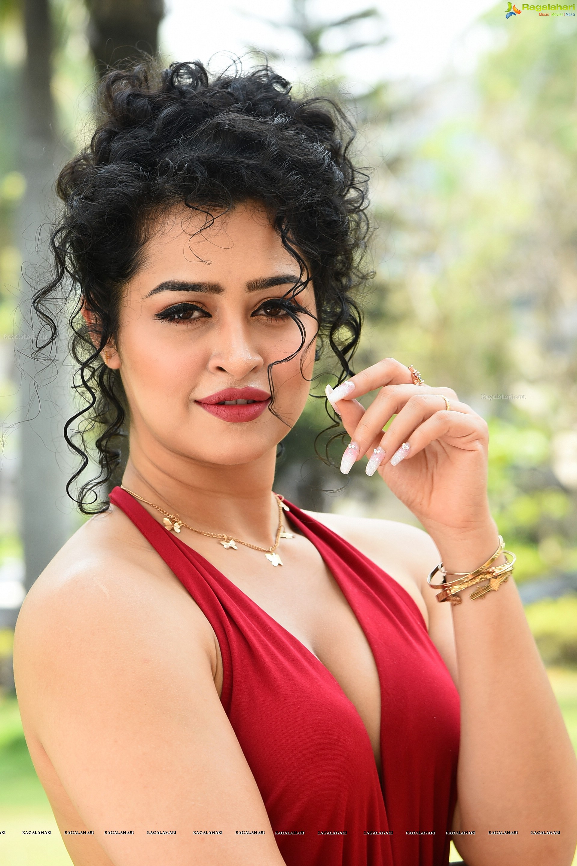 Apsara Rani at Naa Ishtam Movie Press Meet, HD Photo Gallery