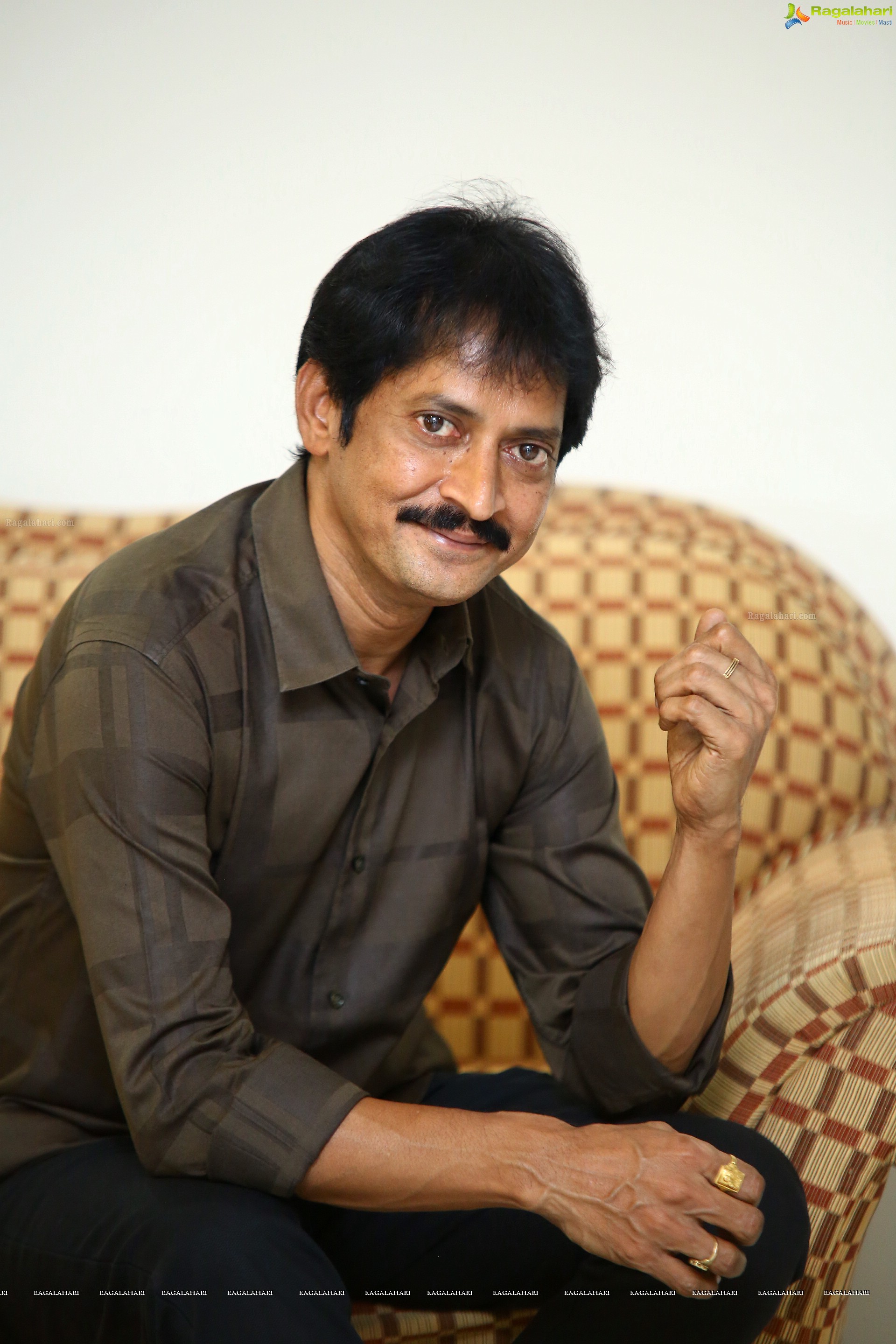 Art Director AS Prakash at Sarkaru Vaari Paata Movie Interview, HD Stills