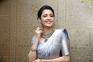 Neha Shetty With Traditional Jewellery