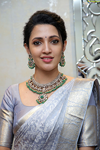 Neha Shetty With Traditional Jewellery