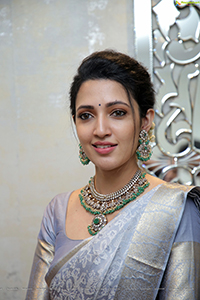 Neha Shetty With Traditional Jewellery