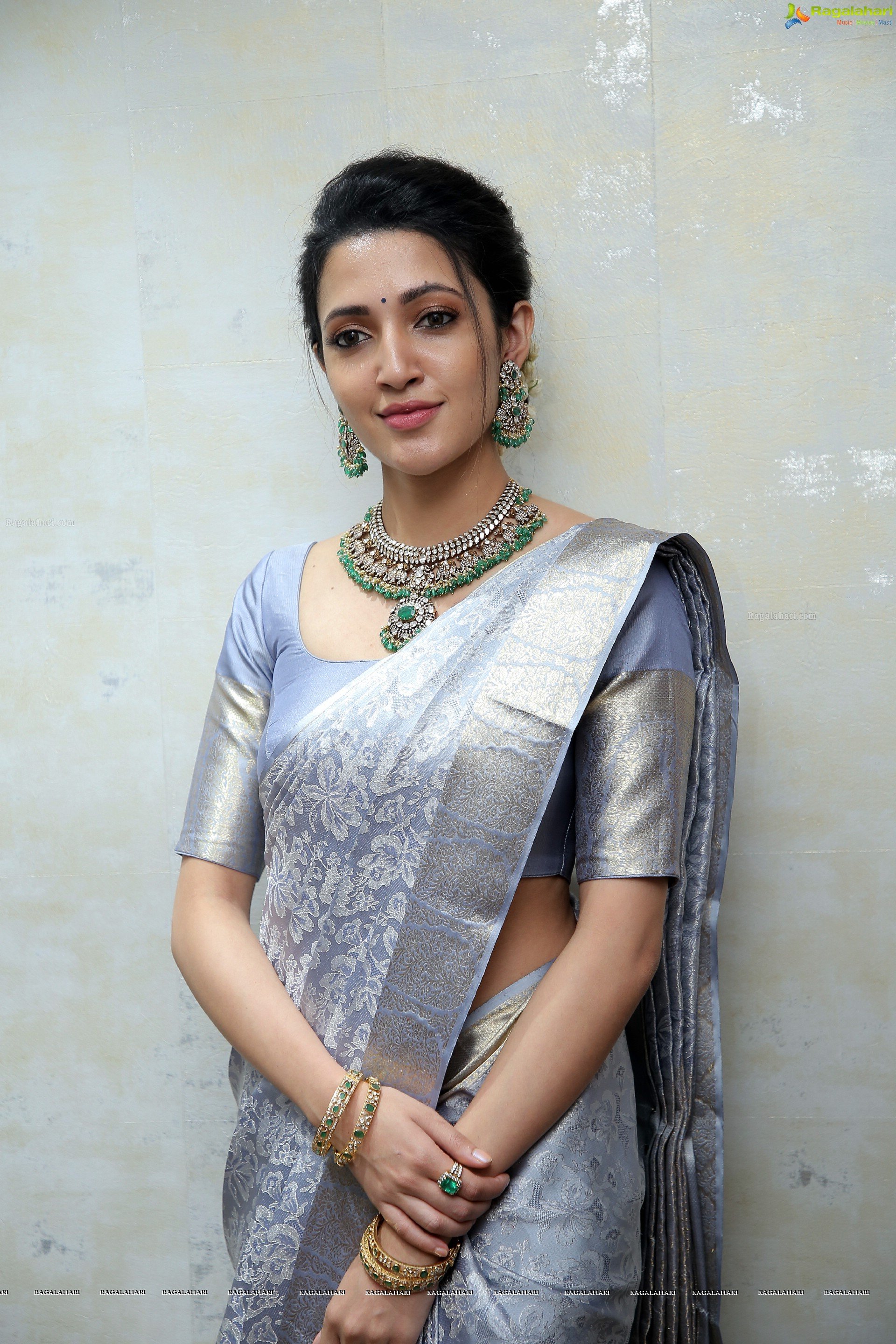 Neha Shetty Poses With Traditional Jewellery, HD Photo Gallery