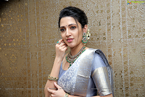 Neha Shetty With Traditional Jewellery